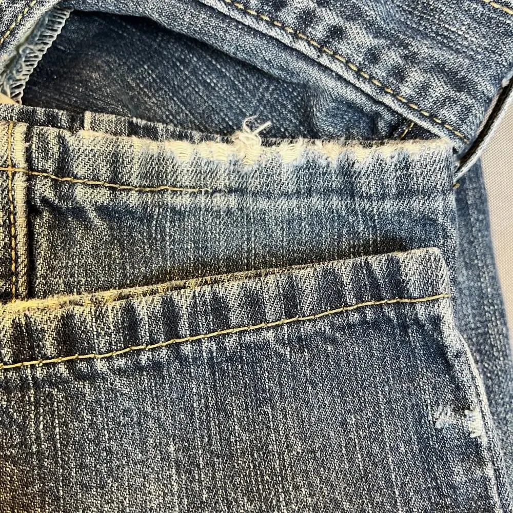Levi's 527 Bootcut Denim Jeans Youth Size 12 Regular W26 L26 Distressed Hem